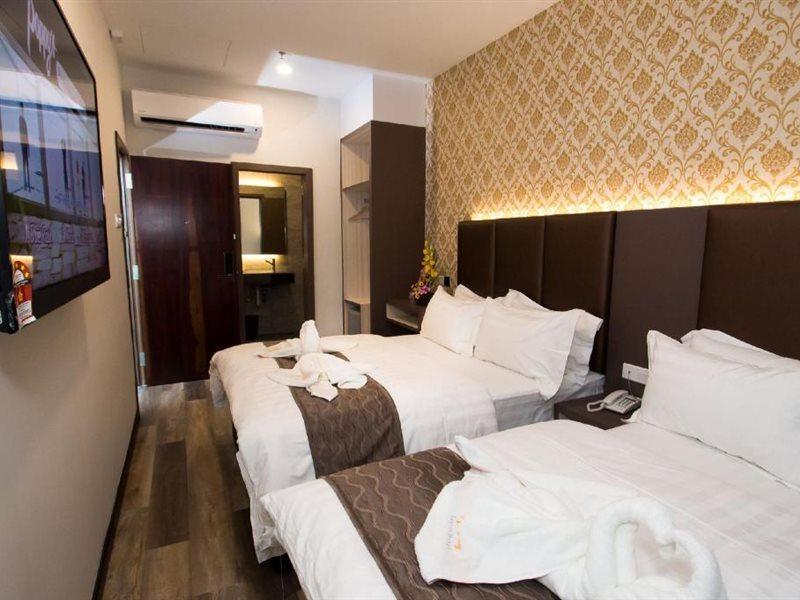 Spring Season Hotel Muar Eksteriør billede